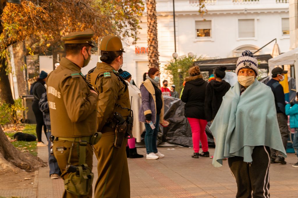 El largo retorno de los viajeros, un reportaje de la fotógrafa Paula Merlo Bravo, sobre la historia de 45 ciudadanos de Ecuador varados en Chile. El largo retorno de los viajeros - ©Paula Merlo